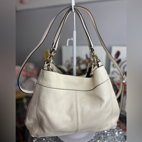 Coach 2018 Lexy Shoulder Bag EUC - Picture 4 of 11